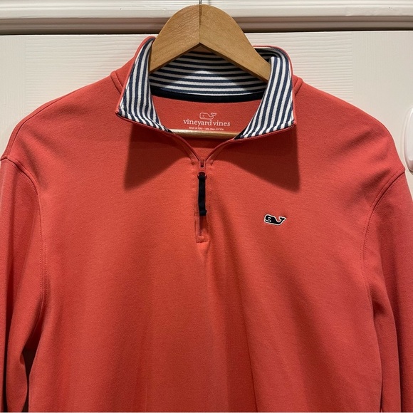 Vineyard Vines Saltwater 1/4 Zip Women’s S Coral  Pullover Sweatshirt Pima Whale - Picture 3 of 9